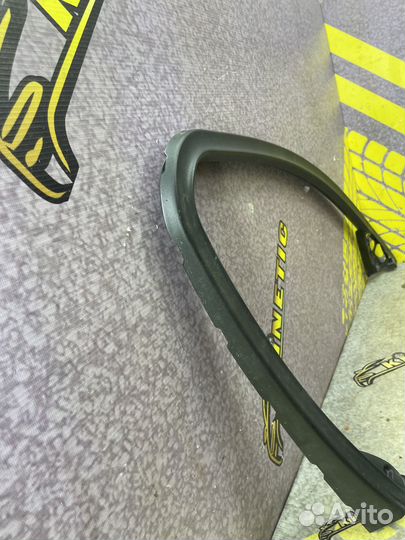 Накладка передней левой двери Insignia Инсигния