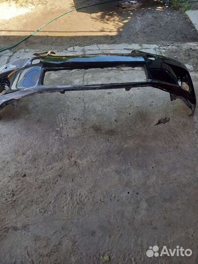 Бампер передний на Lexus CT 200