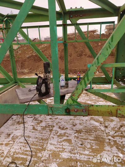 Выполняем сверления отверстий в металле