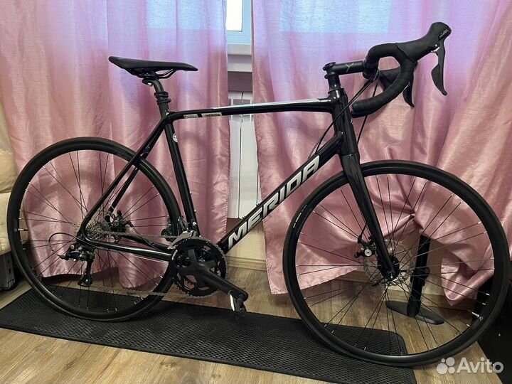 Шоссейный велосипед merida scutura 200 (как новый)