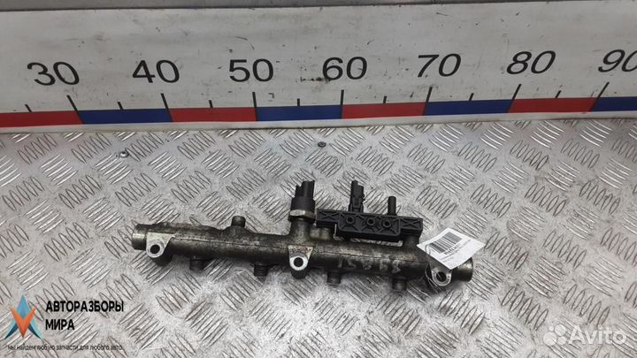 Топливная рампа Peugeot 807 2003