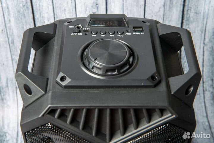 Портативная колонка bluetooth с микрофоном