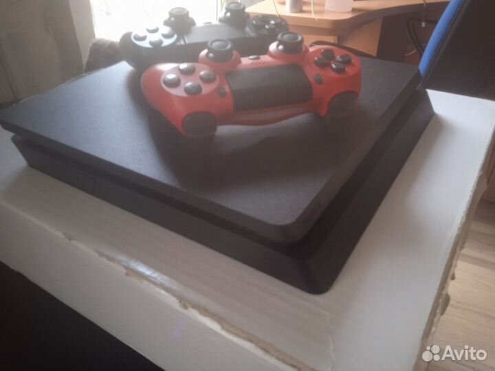 Sony playstation 4 slim