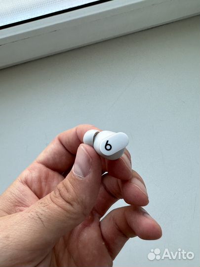 Наушники beats studio buds