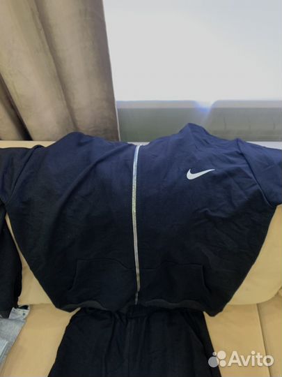 Спортивный костюм женский