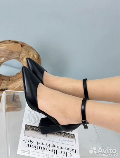 Туфли женские на каблуке
