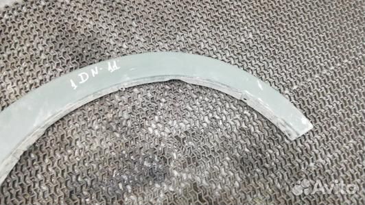 Молдинг крыла переднего правого mitsubishi pajero