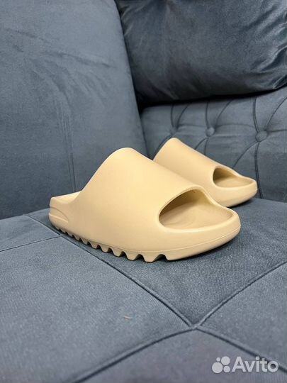 Adidas yeezy slide bone