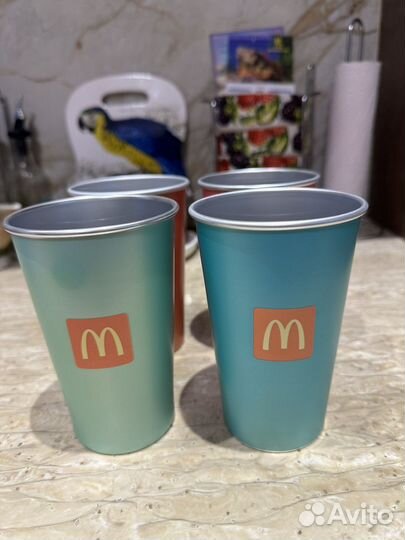 Стакан макдональдс меняющий цвет