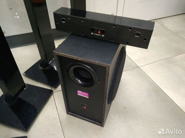 Домашний кинотеатр Samsung HT-D555K