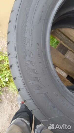 Viatti Strada Asimmetrico V-130 215/60 R16