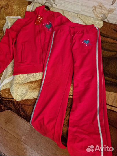 Спортивный костюм