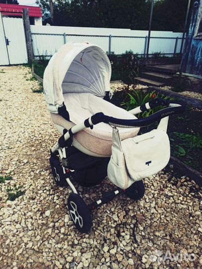 Коляска, кроватка, переноска, вещи, пелёнки