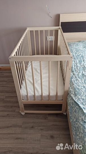 Детская кроватка