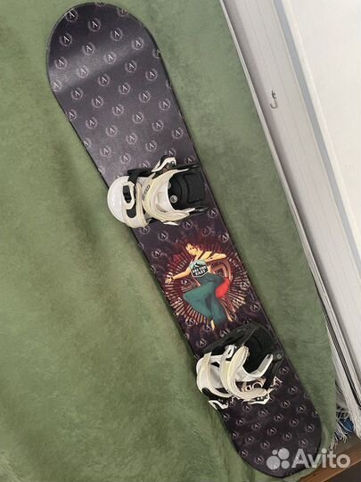 Сноуборд с креплениями 145