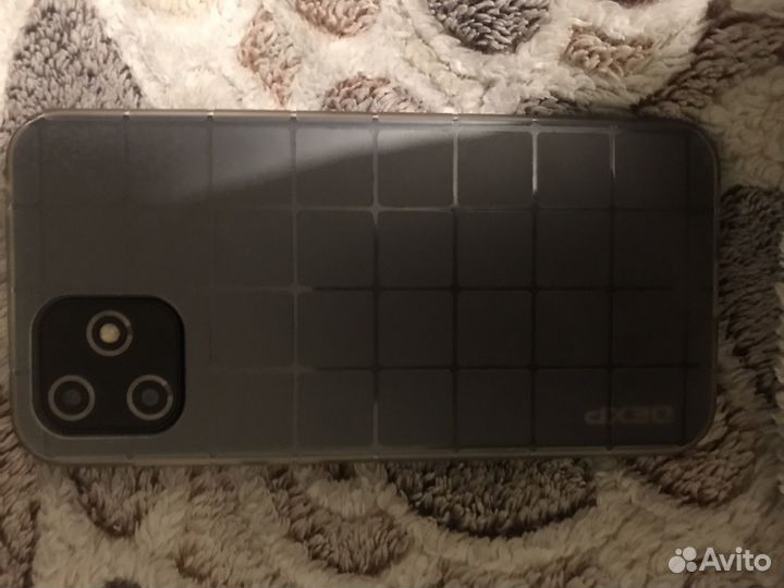 Продам телефон