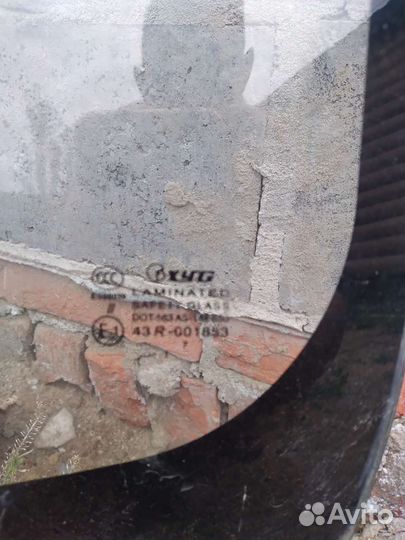 Стекло Ниссан