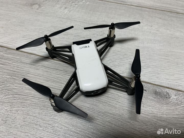 Квадрокоптер dji ryze tello boost combo