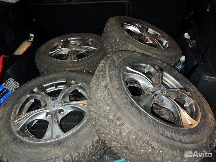 Nokian Tyres Hakkapeliitta 4 195/65 R15