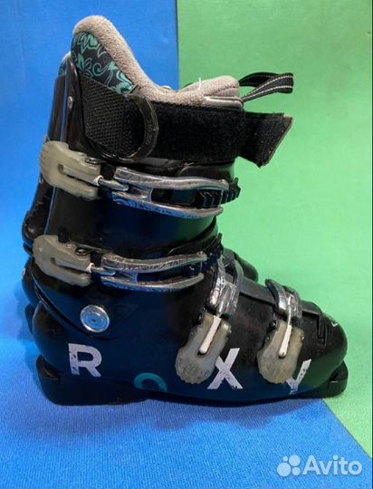 Ботинки для горных лыж