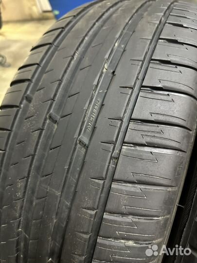 Michelin Pilot Sport 4 SUV 235/50 R20