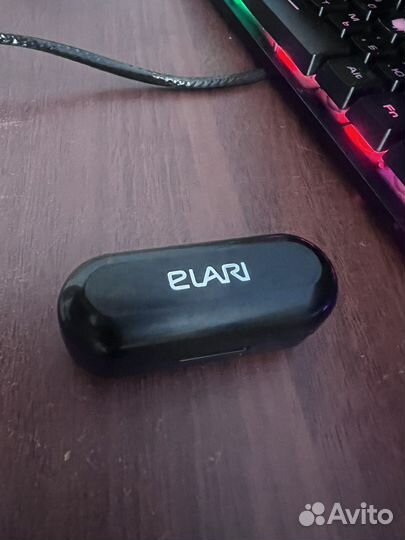 Бокс для наушников Elari