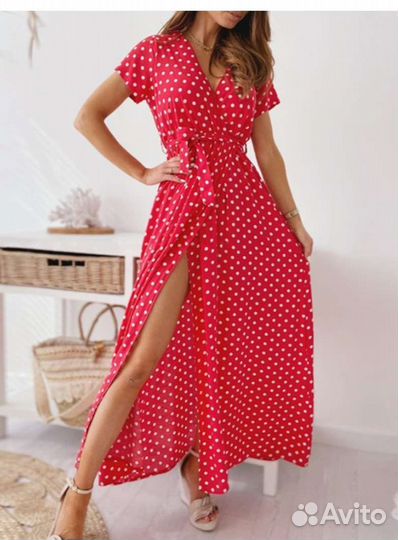 Платье в горох на запах