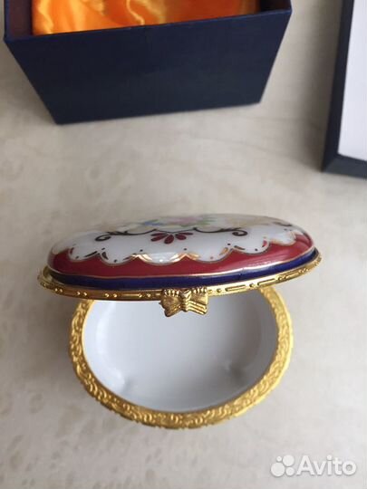 Новая шкатулочка фарфор +металл в упаковке