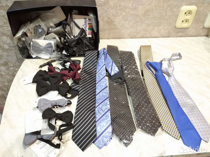 Галстуки и бабочки