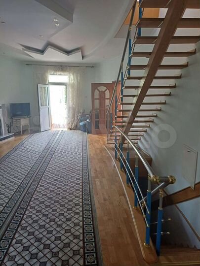 Дом 500 м² на участке 7 сот.