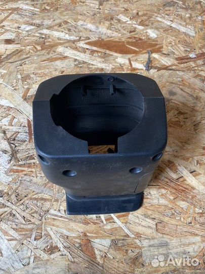 Кожух рулевой колонки Nissan Maxima