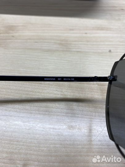 Очки солнцезащитные Alexander MCQueen