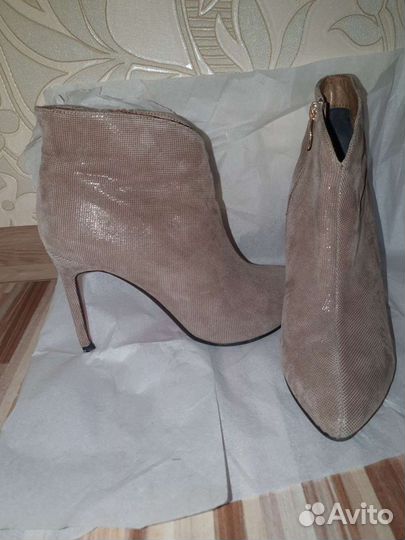 Бежевые элегантные ботильоны, 38 размер