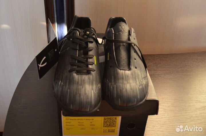 Футбольные бутсы EUR р-р38