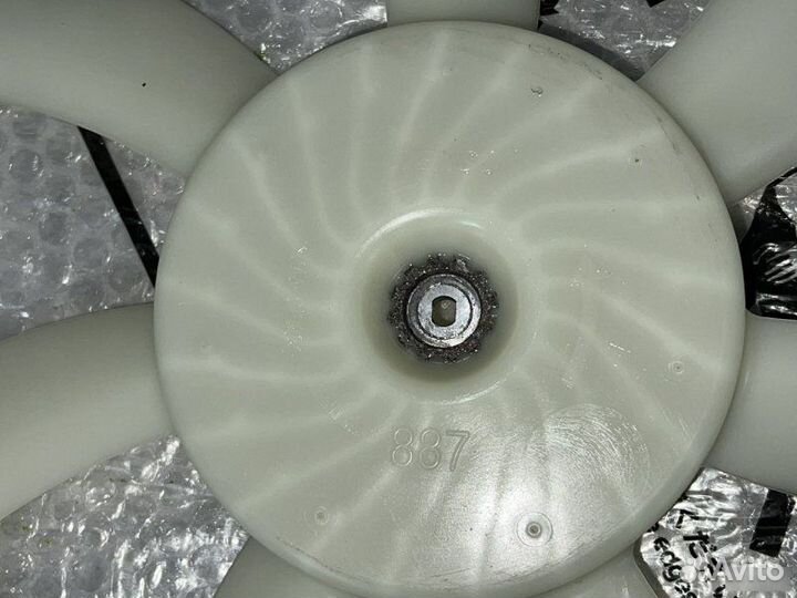 Крыльчатка вентилятора Lexus Rx 200