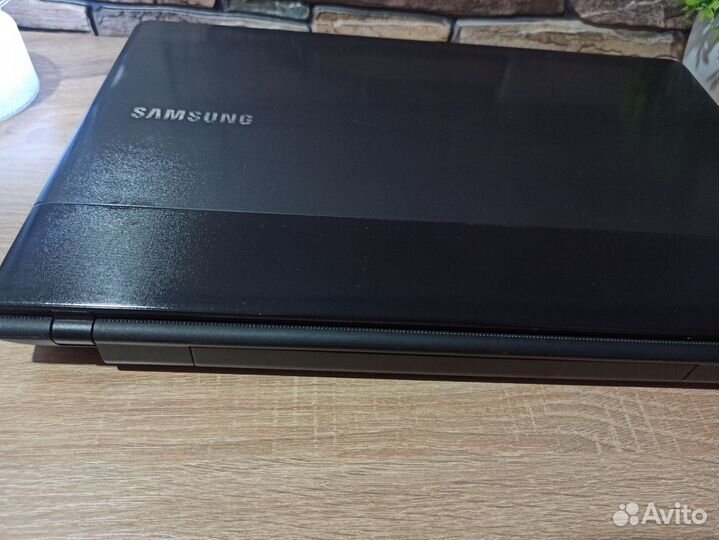 Мощный ноутбук Samsung 8gb