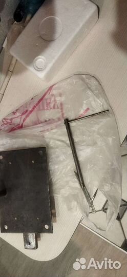 Внутренний замок на сарай, гараж