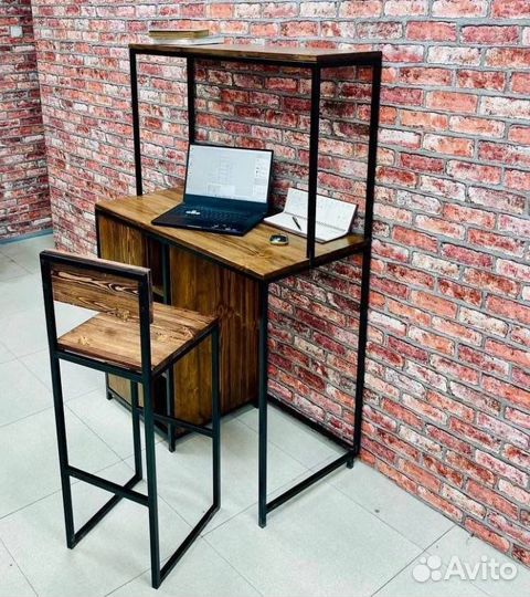 Компьютерный стол с тумбой