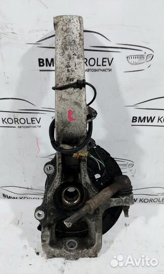 Кулак поворотный передний левый Grand Cherokee (WH