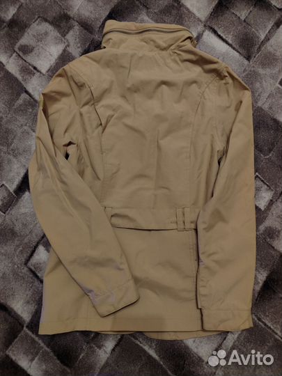 Ветровка женская 42-44 р-р