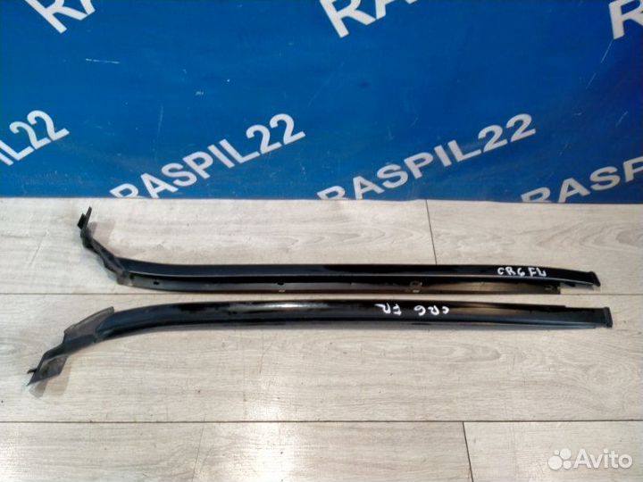 Молдинг лобового стекла Toyota Cresta JZX100 1jzge