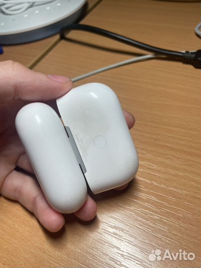 Airpods pro 2 2022 lighting