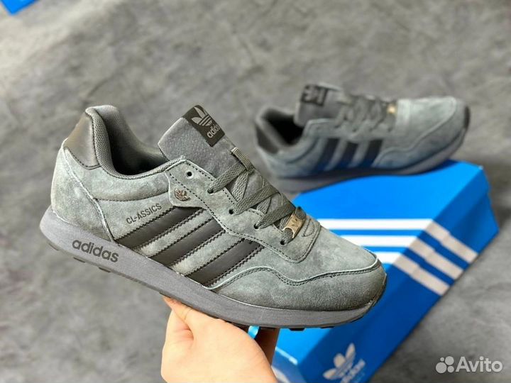 Кроссовки Adidas classics