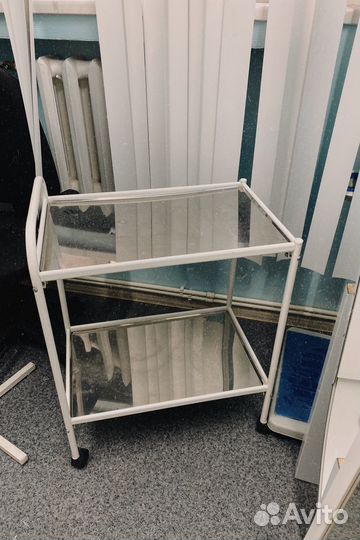 Медицинская тележка косметологический столик