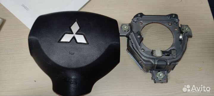 Подушка безопасности mitsubishi outlander 3