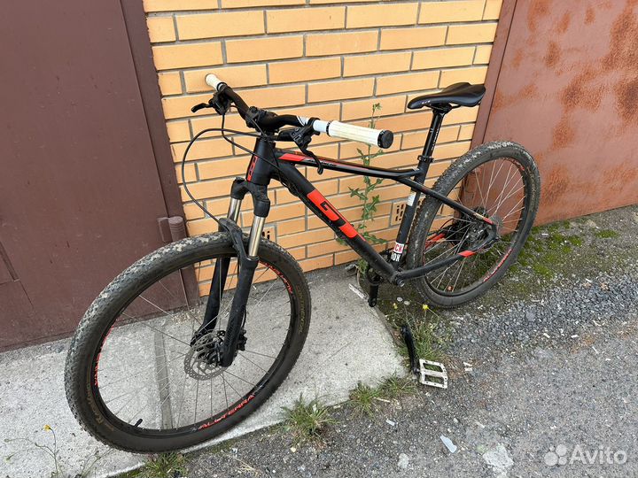 Велосипед gt avalanche sport black 2018 (M)