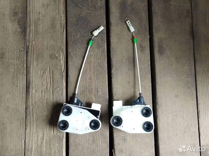 Доводчик двери BMW