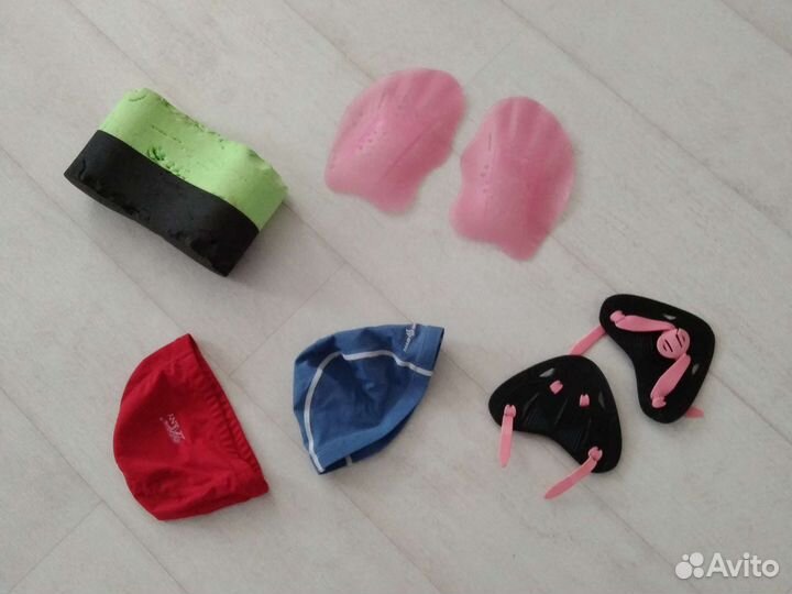 Шапочки для плавания