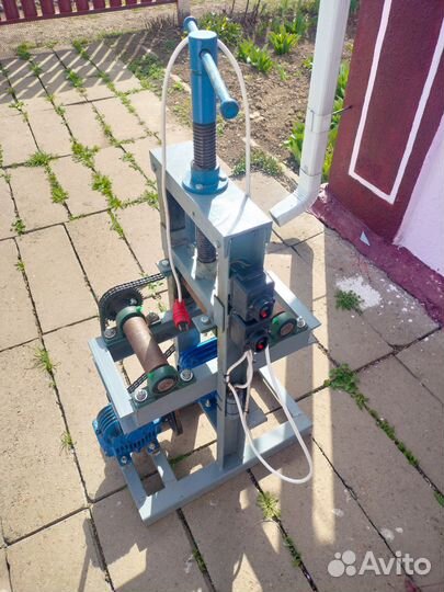 Трубогиб для профильной трубы электрический