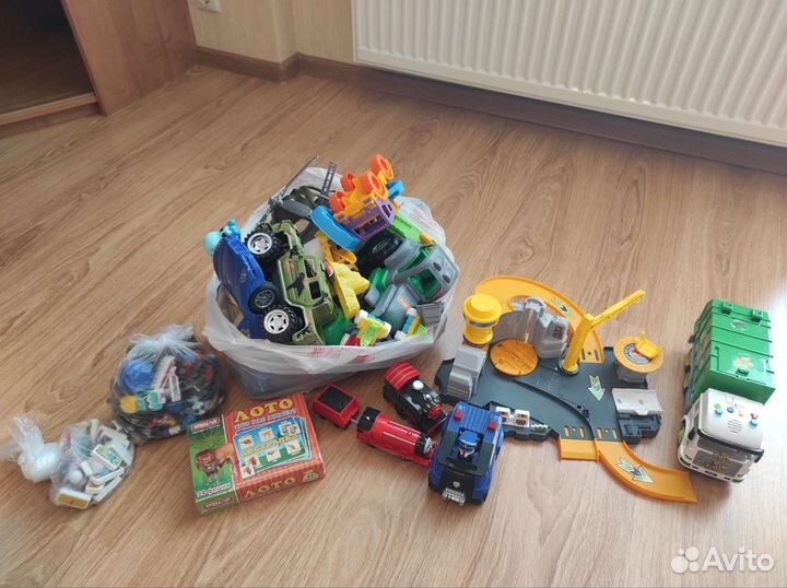 Игрушки для мальчика пакетом